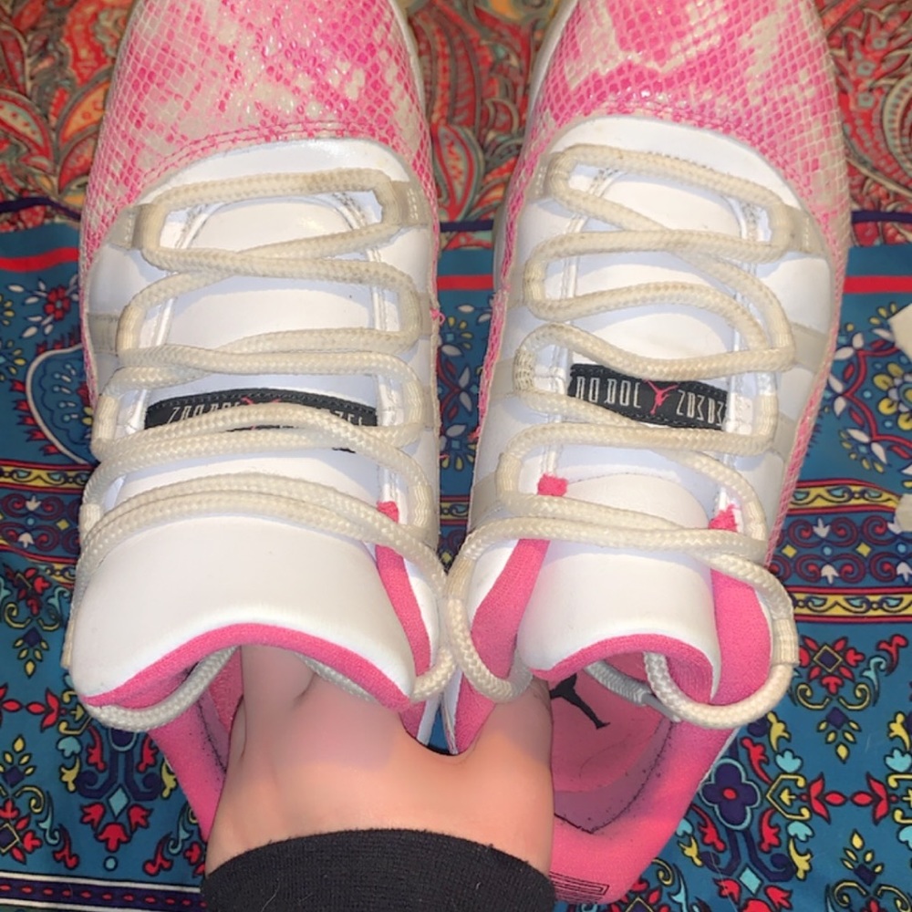 jordan 11 retro low snakeskins pink